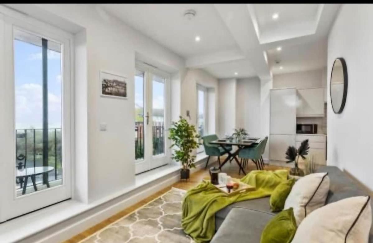 Spacious Sea View Flat Inmargate